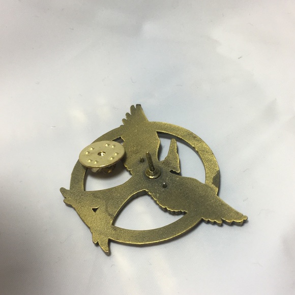Hunger Games Mockingjay Pin - Picture 3 of 7
